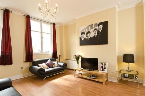 Beatles Apartment - image 4