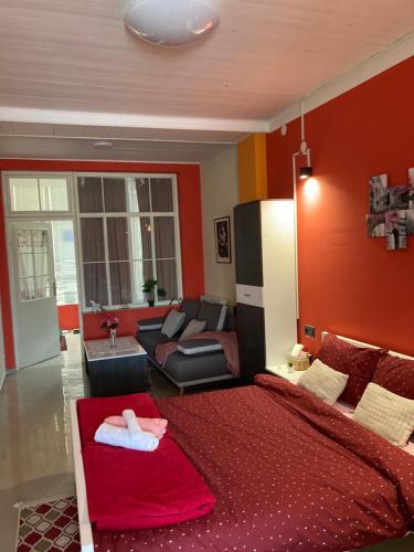  Studio apartman Red Panthers, Ferienwohnung in Ðurđevac