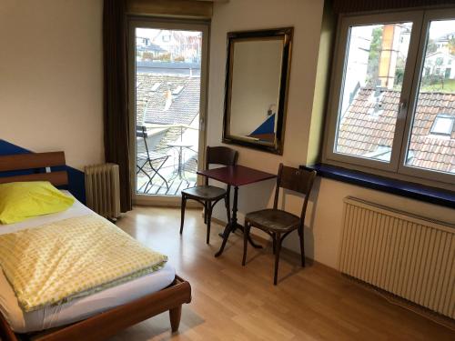 Oldtown Hostel Otter – Zurich, CO