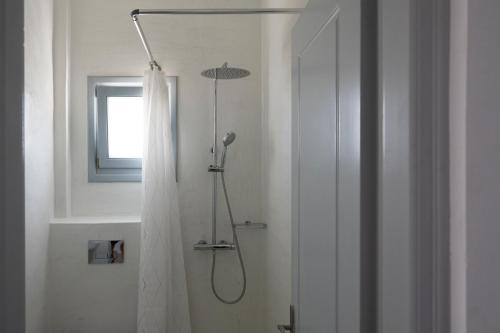 K & G Central Apartments Fira