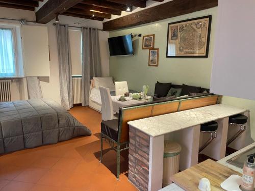 Antica Corte Hotel Residence di Charme - image 4