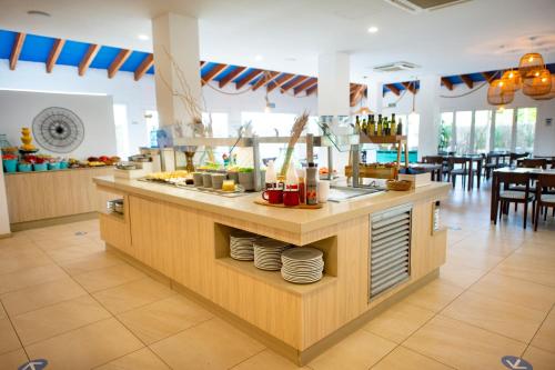Seaclub Mediterranean Resort - image 4