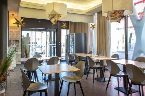 B&B Marseille Centre La Timone - image 14