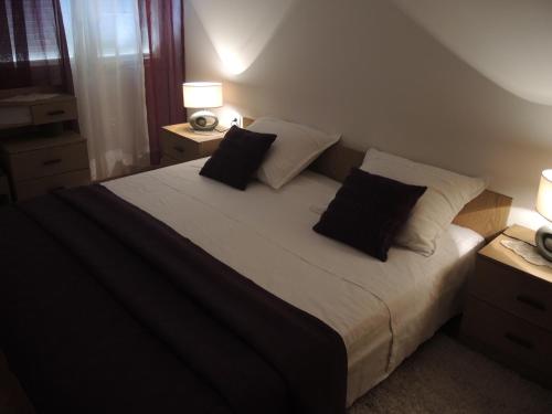 Apartment In Centre for 7, Split (photo 8)
