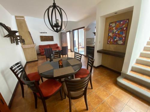 Suite don Pedro: Hermoso Loft con parqueo gratis!, Antigua Guatemala (foto 8)