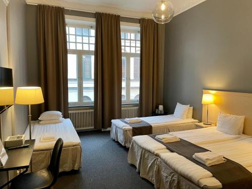 room detail thumbnail 1