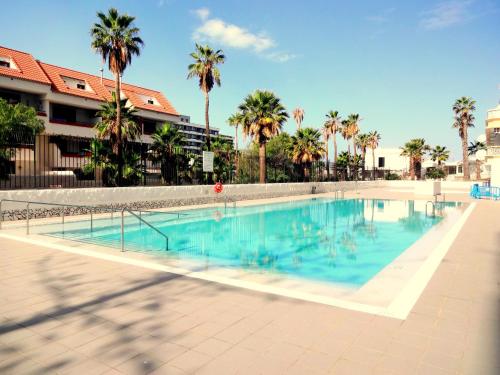 Sunset apartment with sea view and free WIFI in the heart of Las Americas 5