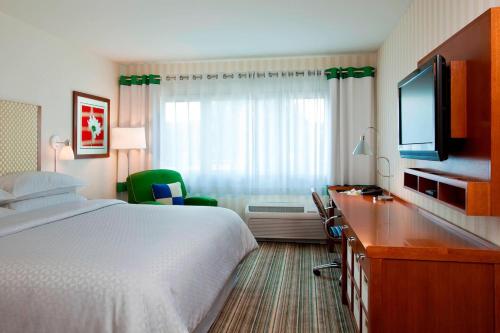 Holiday Inn Express Columbus Airport - Easton