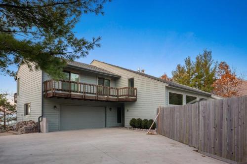 LUXURY BEACHFRONT VILLA IN DUNES NATIONAL PARK with 40ft POOL & Diving Board, GARDEN