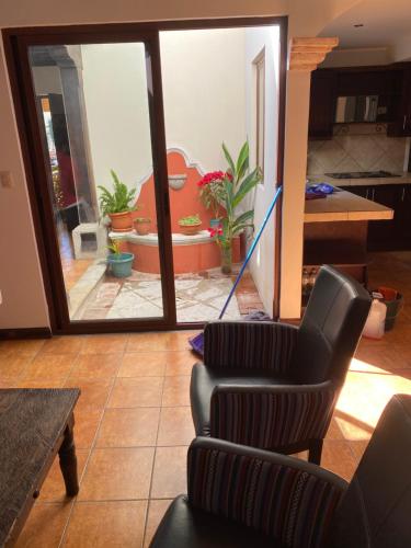 Suite don Pedro: Hermoso Loft con parqueo gratis!, Antigua Guatemala (foto 9)