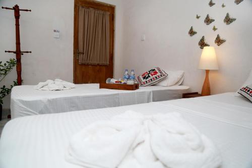 Deluxe Double or Twin Room image 3
