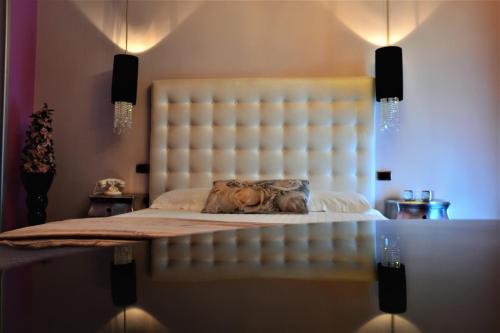 Hotel In - Lounge Room Room Type - Deluxe Junior Suite
