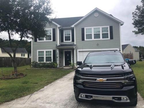 Cozy private room Jacuzzi close to downtown Savannah