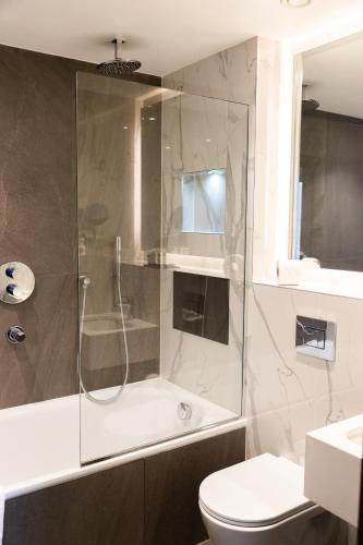 Merit Kensington Hotel - image 6