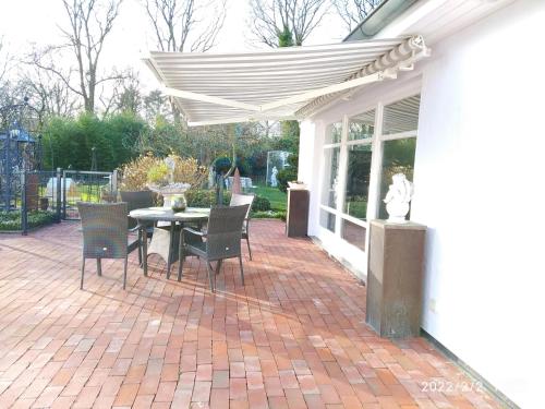 設施, Ferienwohnung Christine in 耶費爾