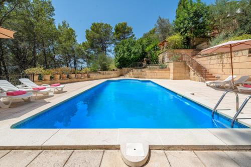  NEW! Villa CAN PERE for 10 people with pool and panoramic views, Pension in Es Capdella