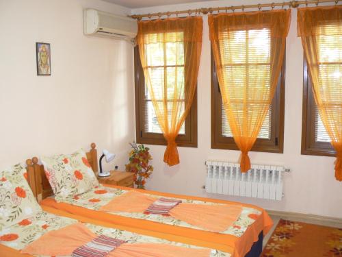 Family Hotel Varusha
