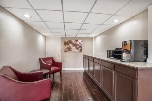 Red Roof Inn Sumter in Sumter, USA
