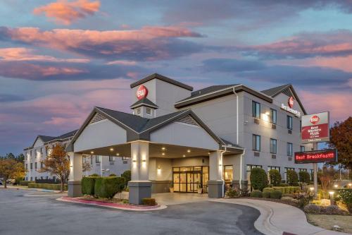 Best Western Plus Castlerock Inn & Suites