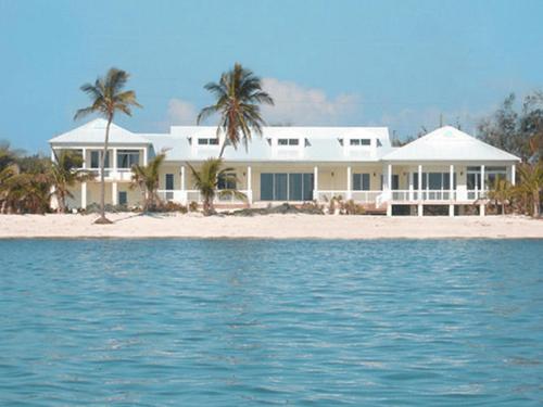 Turtle Nest Estate by Florida Keys Luxury Rentals in Lower Matecumbe Key