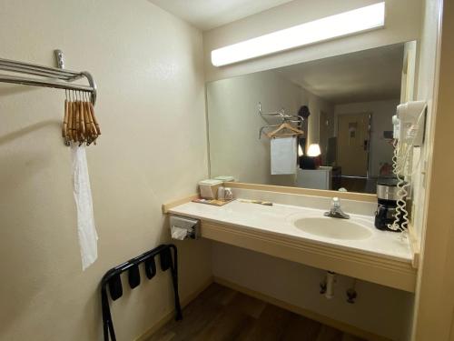El Rancho Motel – Little Rock, AR