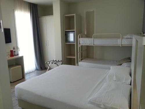 L'Hotel, Rímini (foto 2)
