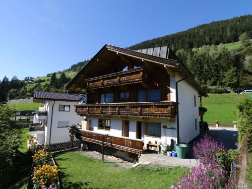 Apartment in Mayrhofen in the mountains