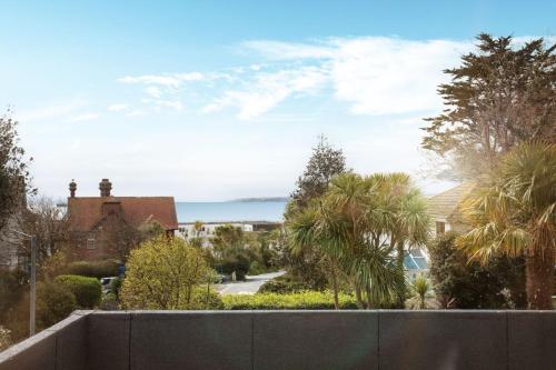 Gyllyngvase House - image 7