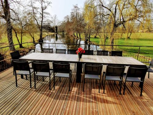 Iekārtas, Moulin des Ducs by Vindihouses - Piscine chauffée - escalade - billard - fitness - etc (Moulin des Ducs by Vindihouses - Piscine chauffee - escalade - billard - fitness - etc) in Épinac