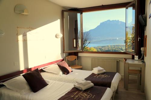 Twin Room with Lake View