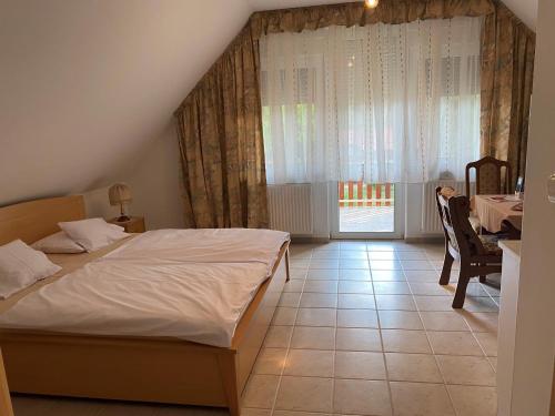 Apartments in Heviz - Balaton 39945 in Egregy