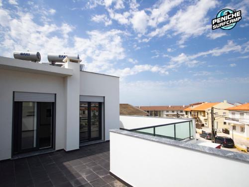 Peniche Surf Camp luxurious Two & Three Room Apartments - image 12