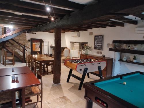 Le Moulin Aux Ecrevisses chambre d'hôte Chevillon