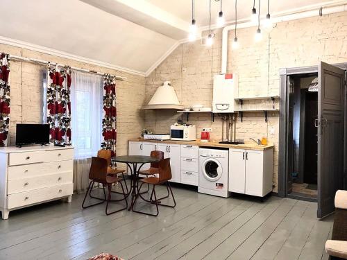 Studiia s miezoninom - main image