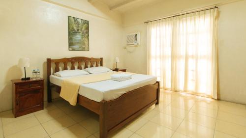 Casa Micarosa Hotel and Residences by RedDoorz, Manila