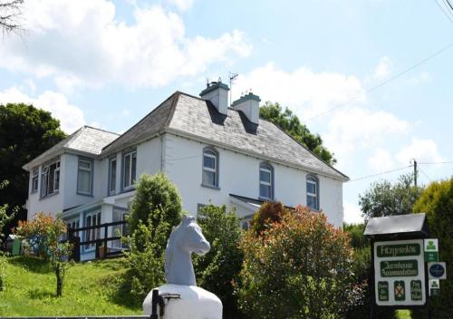 Fitzgeralds Farmhouse Accommodation V94 YY47