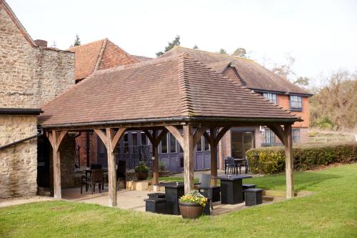 Dog House Hotel by Greene King Inns - image 12