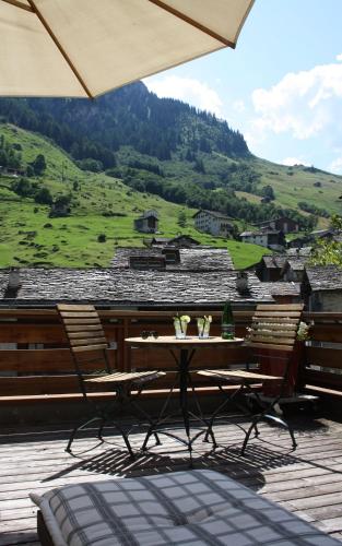 Hotel Alpina 4