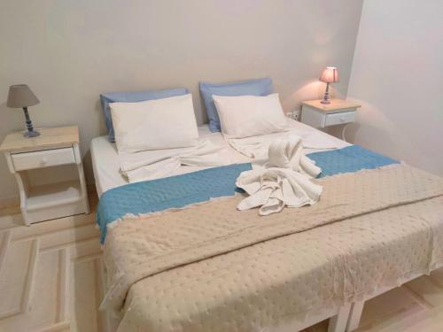 Ayeri Hotel – Parikia, UT