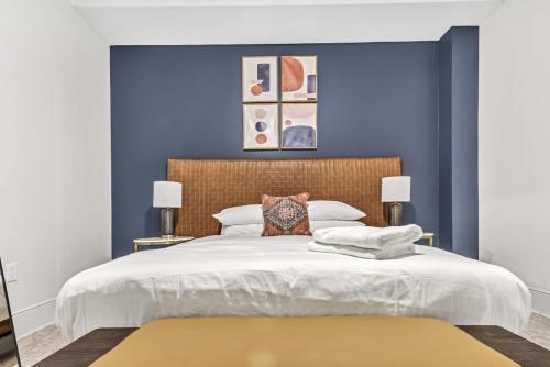 WanderJaunt - McKinney Luxury Apartments