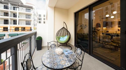 Ultimate Stay - 4 Beds - La Mer - Sunset Marina View - Direct Beach Access