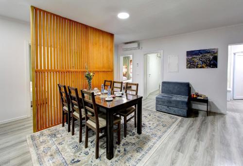 Guesthouse Check In - image 13