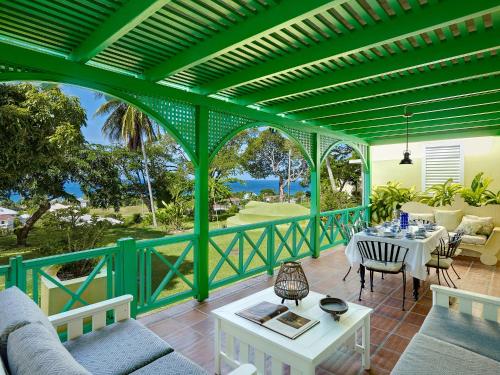Balkon/teras, Colleton Great House in Santo Peter
