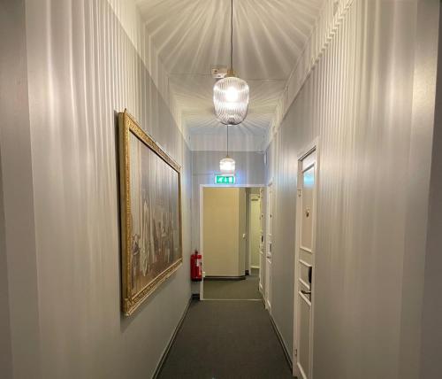 Unique Hotel - image 3