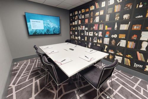 Hilton Bracknell - image 3