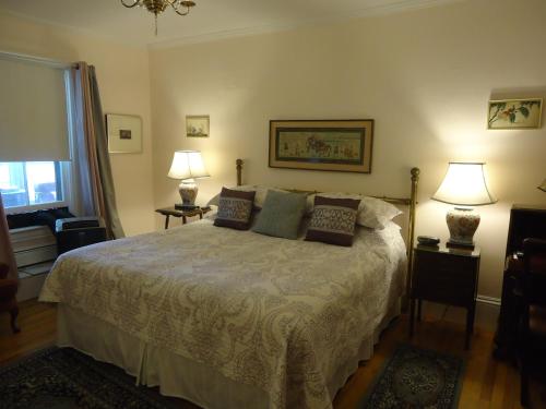 Governor's Mansion Inn, Miramichi (photo 2)