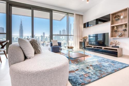 Stunning Burj Khalifa Views 3 plus 1 bed - image 10