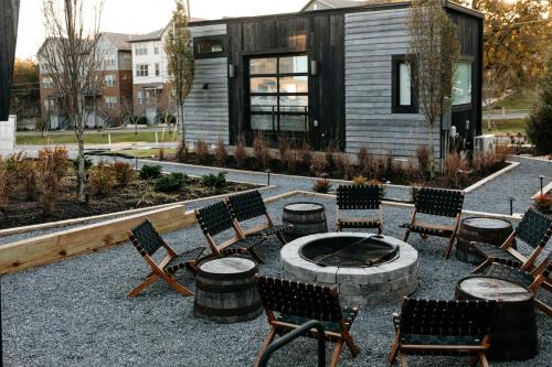 Ironwood Grove, Tiny House Hotel 4