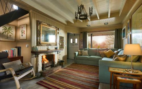 The Moorings, overlooking Loch Fyne in Furnace