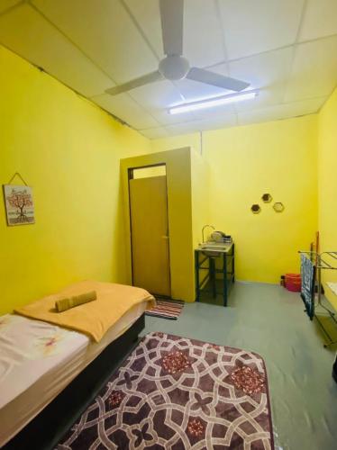 Single Standard Private Room Nuza Homestay Kuantan, Non-sharing with other guest